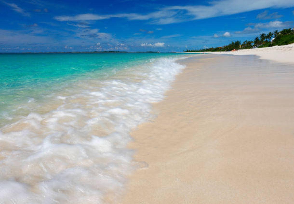 Courtyard By Marriott Nassau Downtown/Junkanoo Beach Hotel Exterior foto