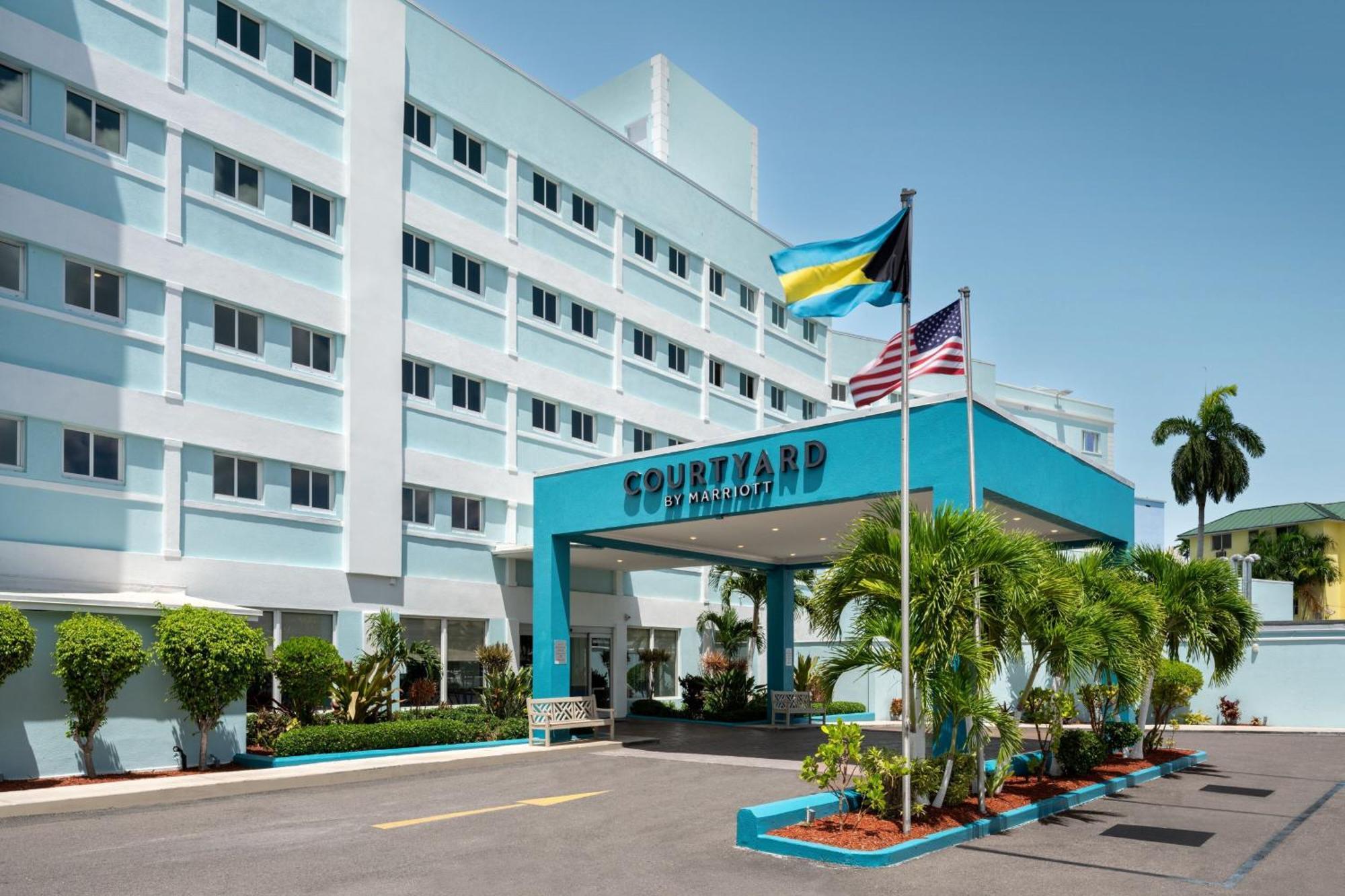 Courtyard By Marriott Nassau Downtown/Junkanoo Beach Hotel Exterior foto